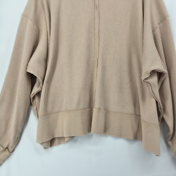 Free People We The Free Buttercup Thermal Top Windswept Leaves Oversized Small - Picture 10 of 15